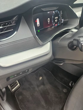 Skoda Octavia 2.0TDI 150 PANO - 35000 лв. / 17895.22 € - 41250040 14