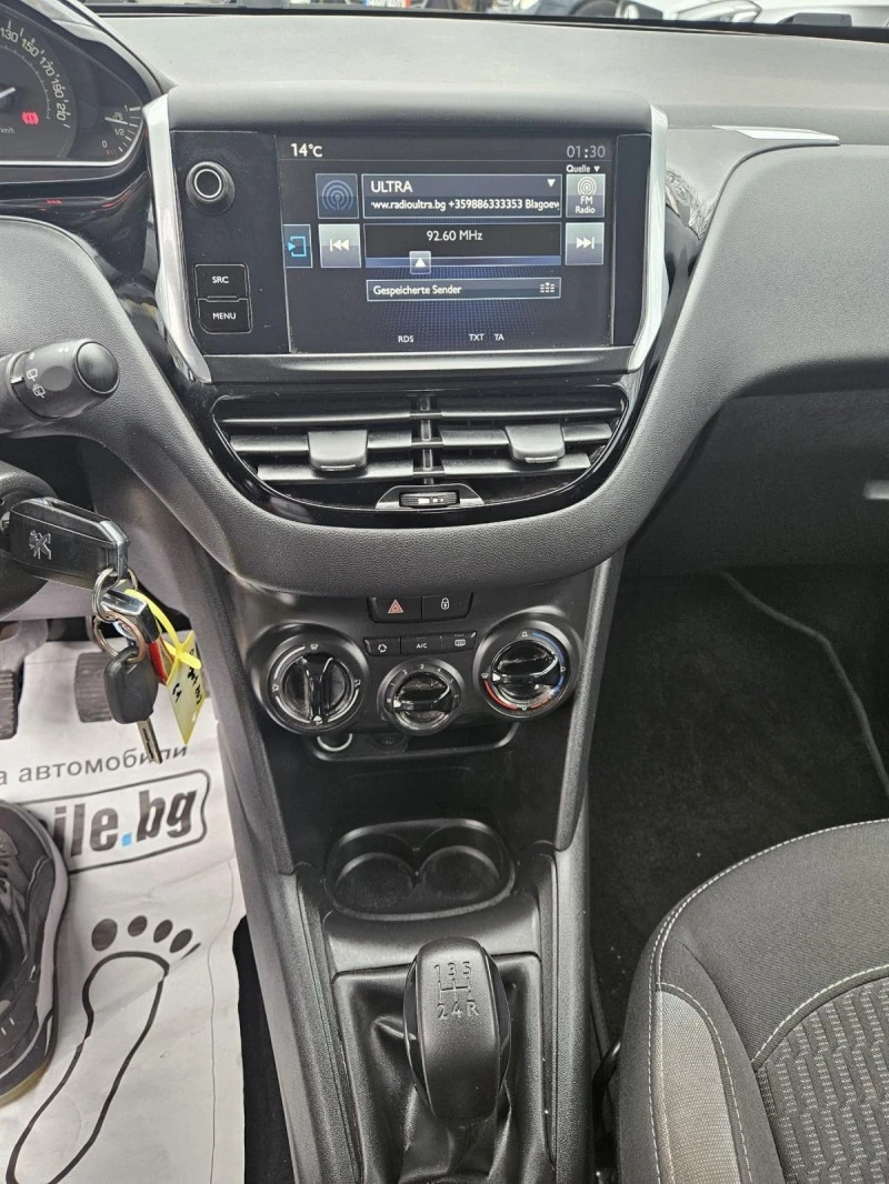 Peugeot 208 1.6HDI EURO6, снимка 14 - Автомобили и джипове - 44478342