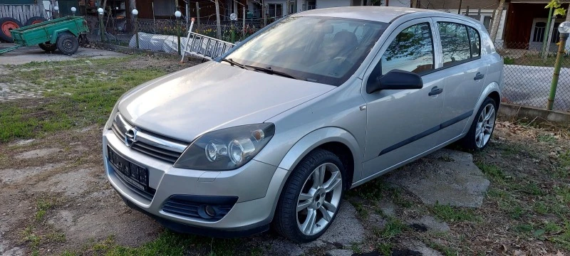 Opel Astra, снимка 1 - Автомобили и джипове - 47499532