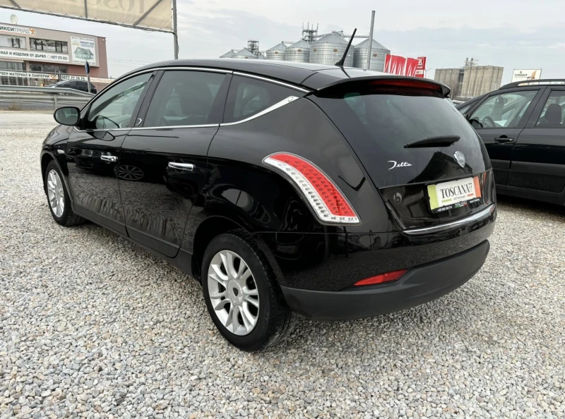 Lancia Delta 1.6Mjet* 120к.с.* NAVI* Кожа* Euro 5A* Лизинг, снимка 3 - Автомобили и джипове - 48123553