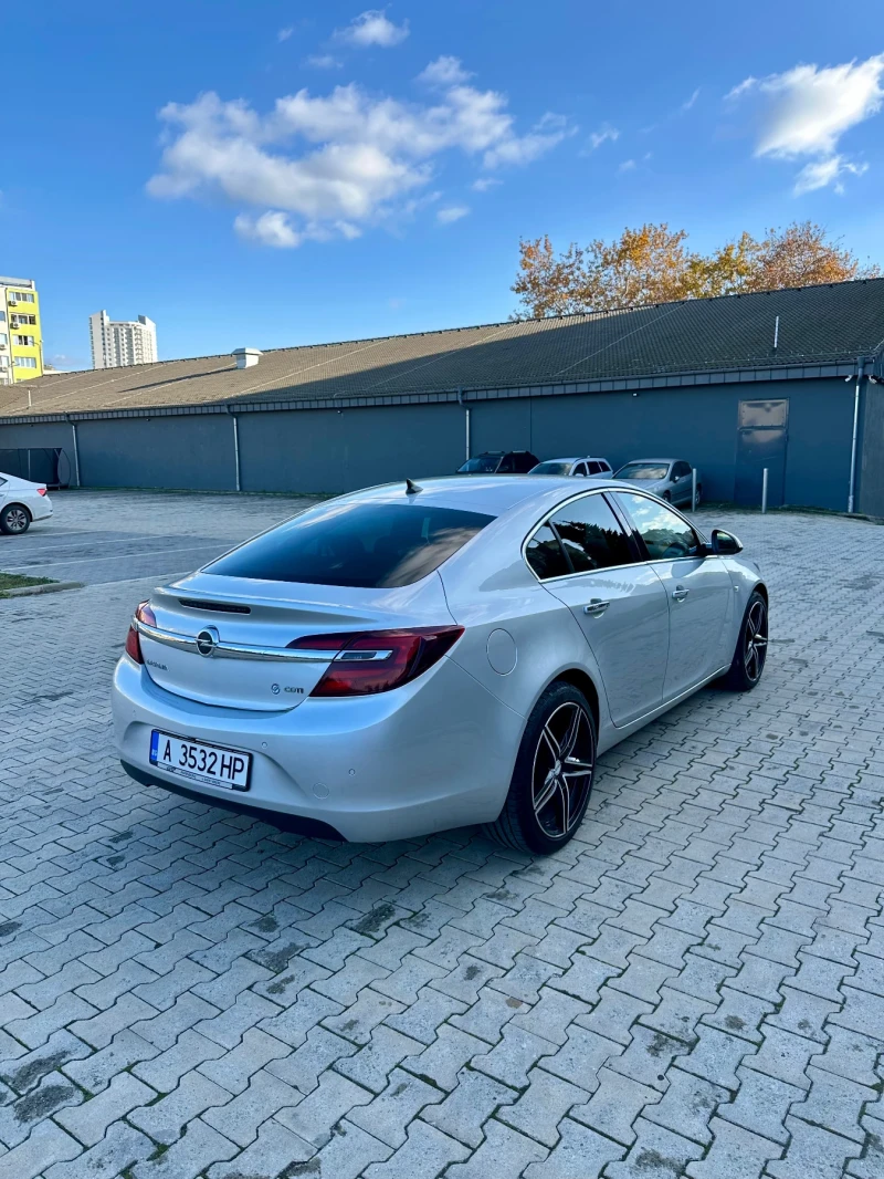 Opel Insignia 2.0 CDTI, снимка 4 - Автомобили и джипове - 48372170