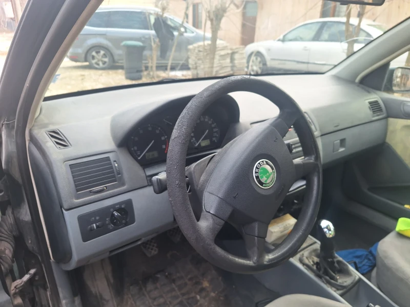 Skoda Fabia 1.4 16v газ-бензин 101 к.с, снимка 6 - Автомобили и джипове - 48783414