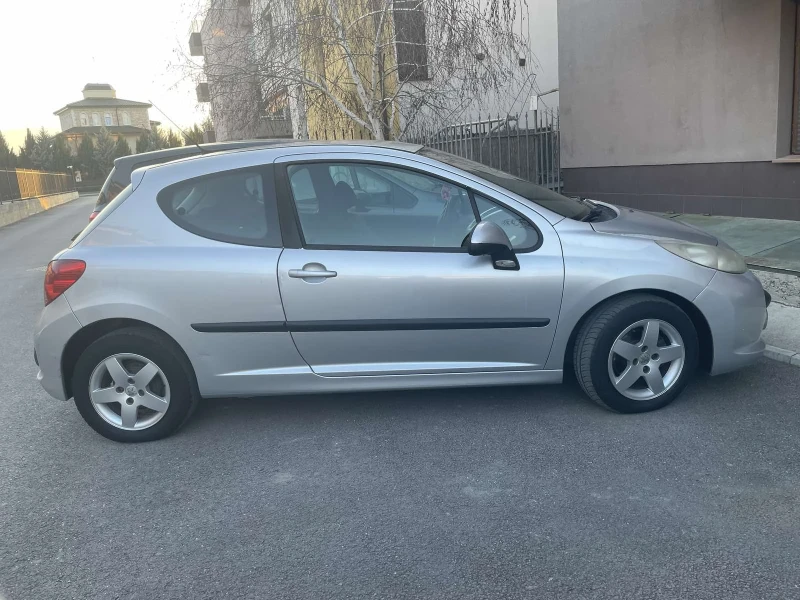 Peugeot 207 Хечбек , снимка 3 - Автомобили и джипове - 49069084