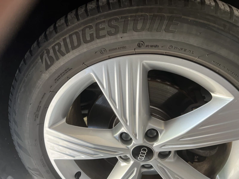 Audi E-Tron Q4 Sportback, снимка 12 - Автомобили и джипове - 50969474