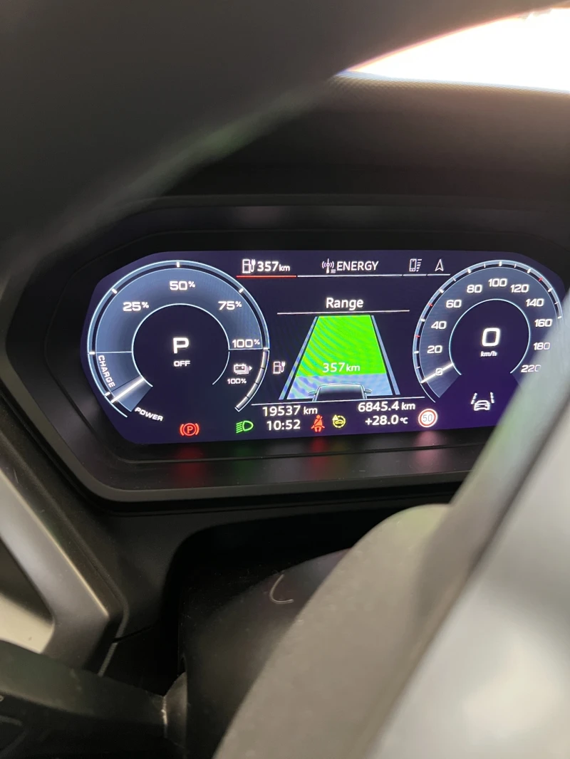 Audi E-Tron Q4 Sportback, снимка 9 - Автомобили и джипове - 50969474