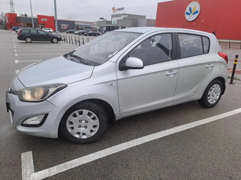Hyundai I20, снимка 6 - Автомобили и джипове - 52627060