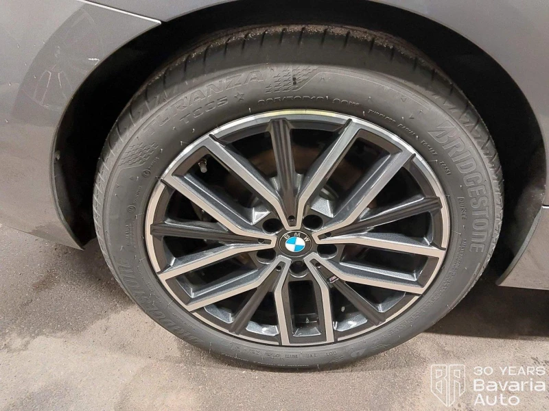 BMW 220 d Active Tourer M Sport Paket Sportautomatic, снимка 15 - Автомобили и джипове - 52726713