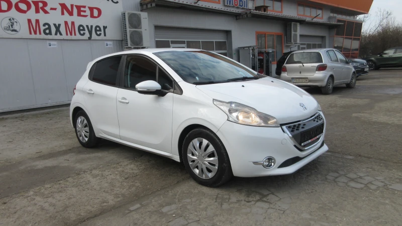 Peugeot 208 1.4-E-HDI-AUTOMAT-68HP, снимка 3 - Автомобили и джипове - 52864306