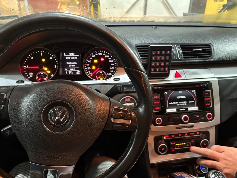 VW Passat, снимка 3 - Автомобили и джипове - 52927418