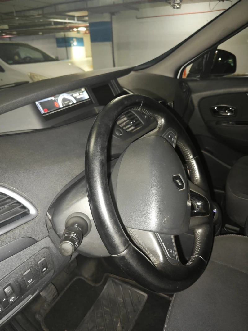 Renault Grand scenic, снимка 6 - Автомобили и джипове - 53070001