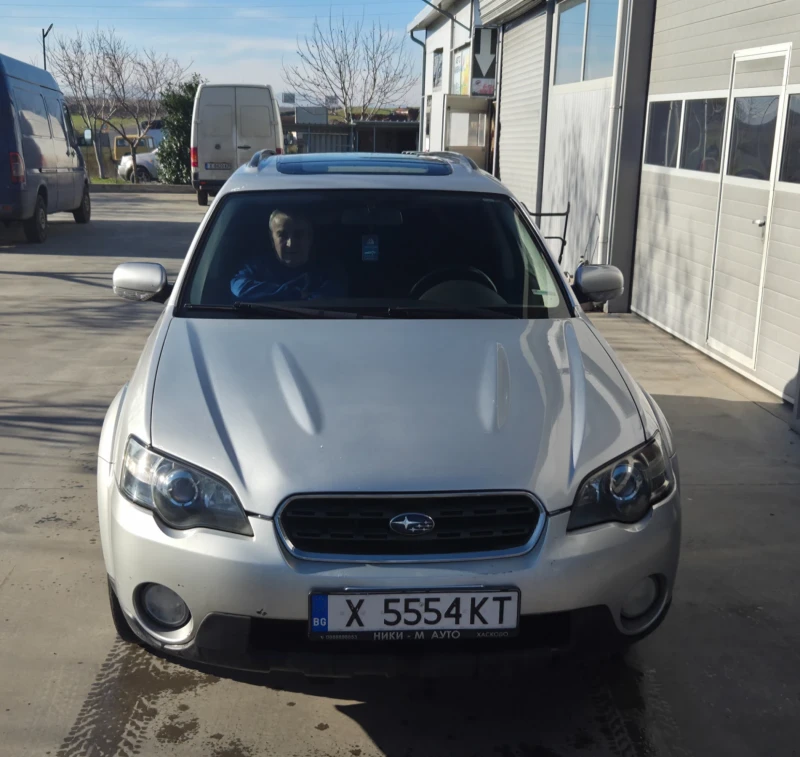Subaru Outback, снимка 5 - Автомобили и джипове - 53335613