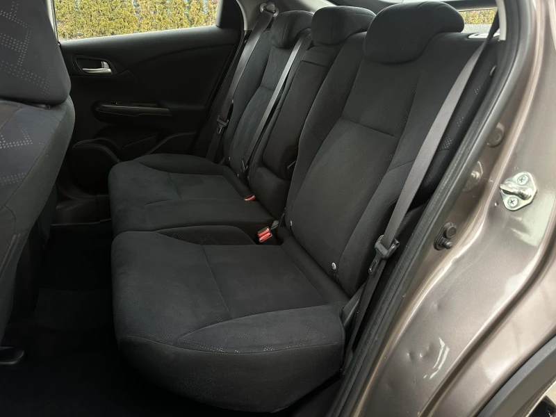 Honda Civic 1.6 i-DTEC* ШВЕЙЦАРИЯ* , снимка 11 - Автомобили и джипове - 53454716
