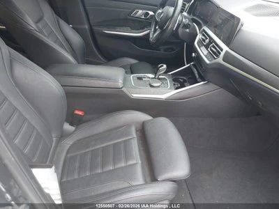 BMW M3 XDRIVE, снимка 5 - Автомобили и джипове - 53825836