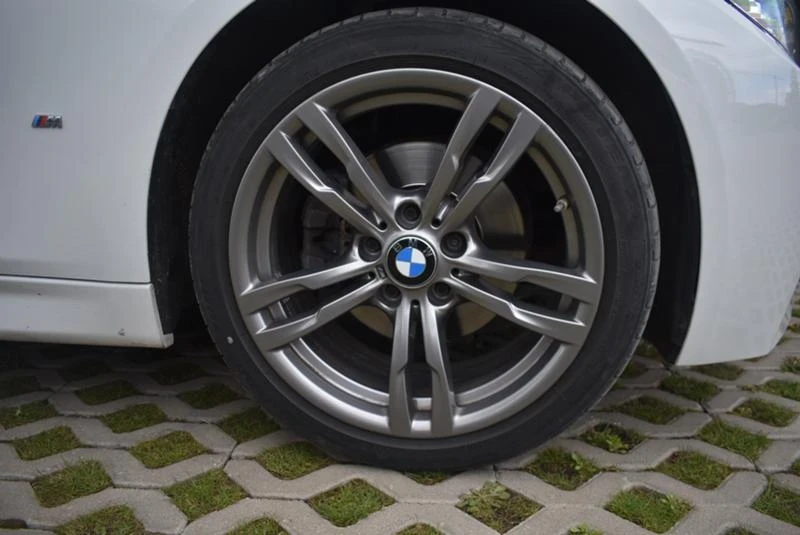 BMW 330 e iPerformance M, снимка 17 - Автомобили и джипове - 56538212