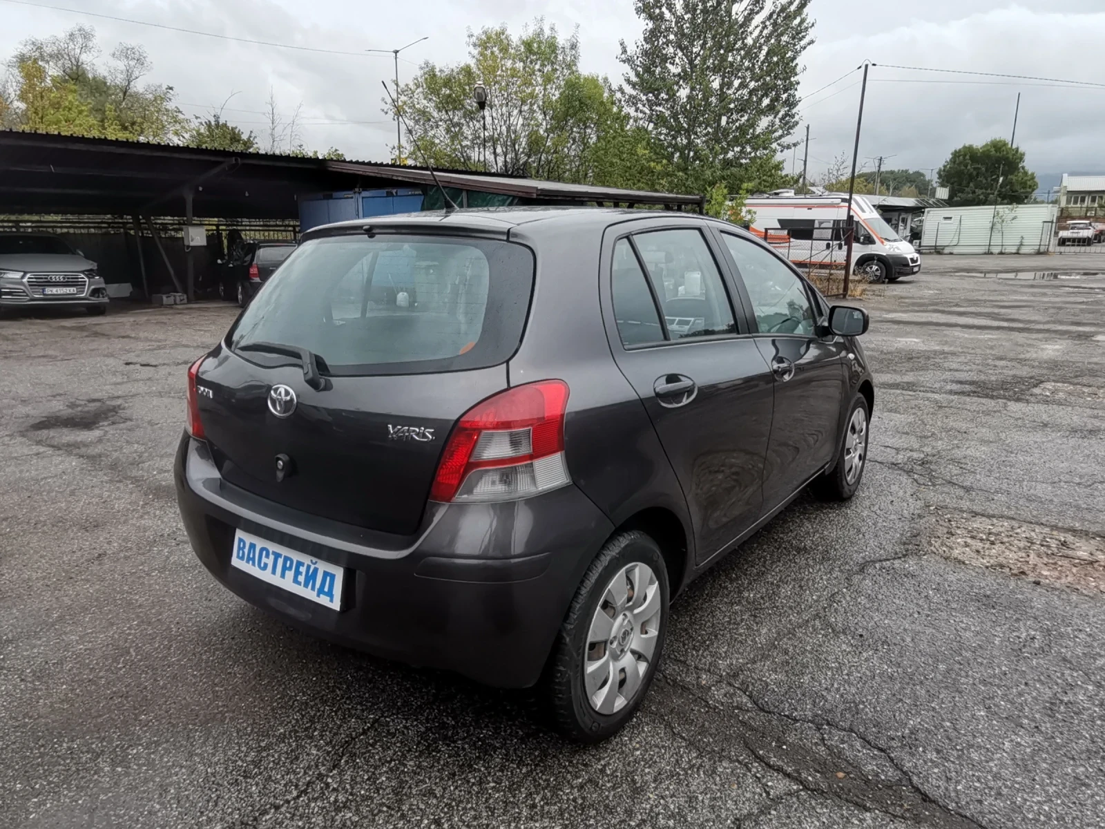 Toyota Yaris 1.0i GPL - изображение 3