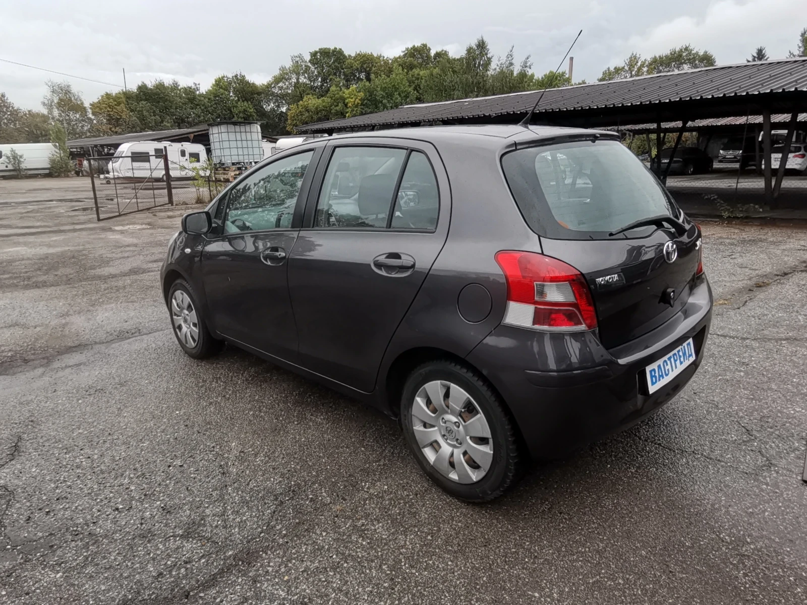 Toyota Yaris 1.0i GPL - изображение 4