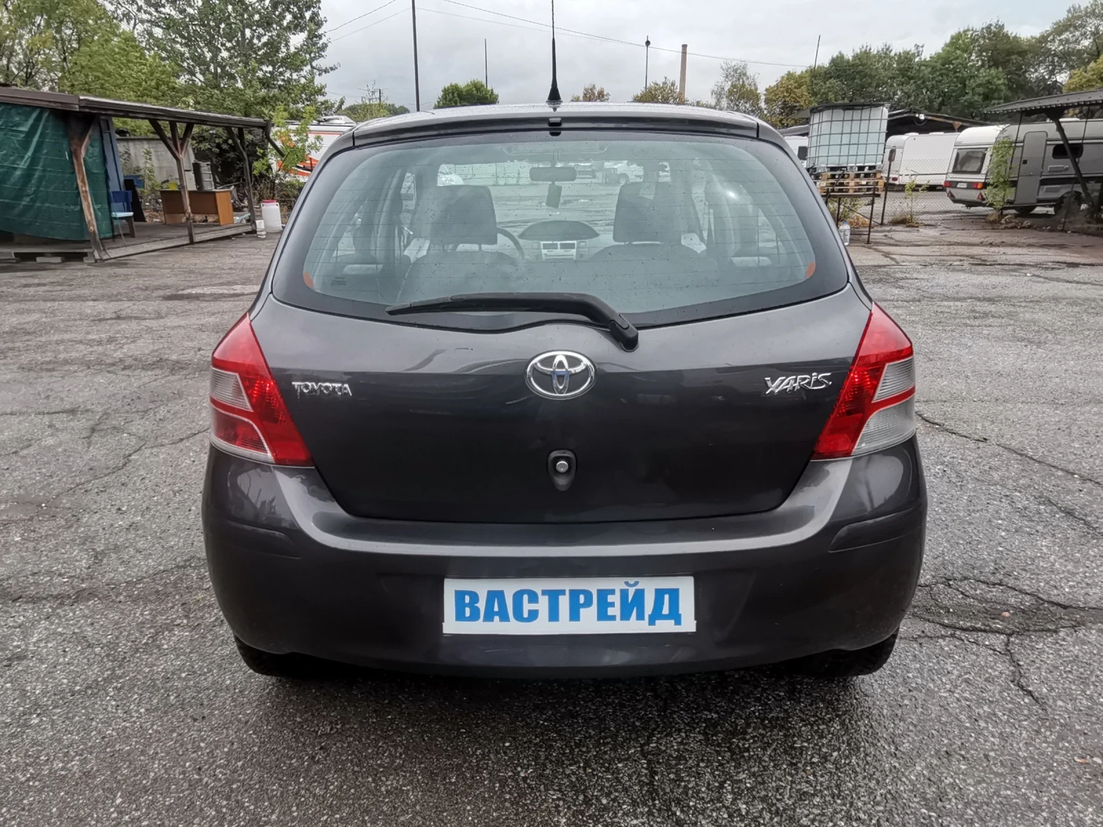 Toyota Yaris 1.0i GPL - изображение 6