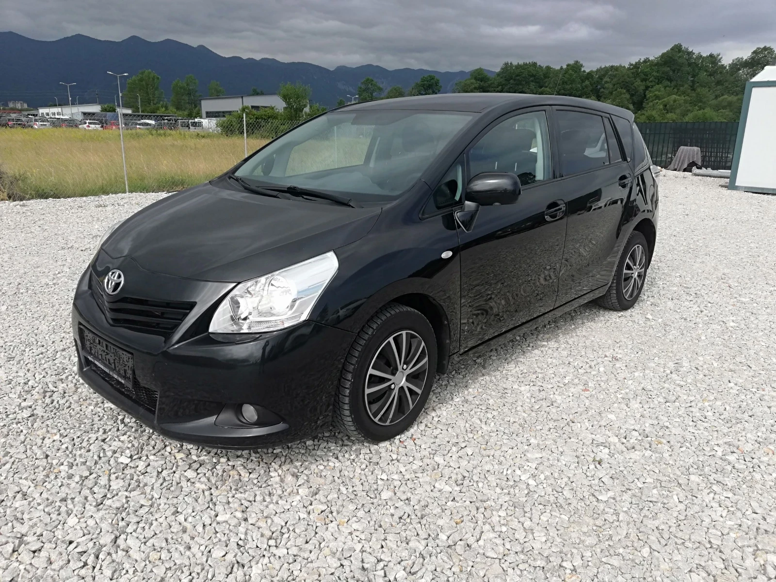 Toyota Verso 2.0d4d kli navi  | Mobile.bg   1