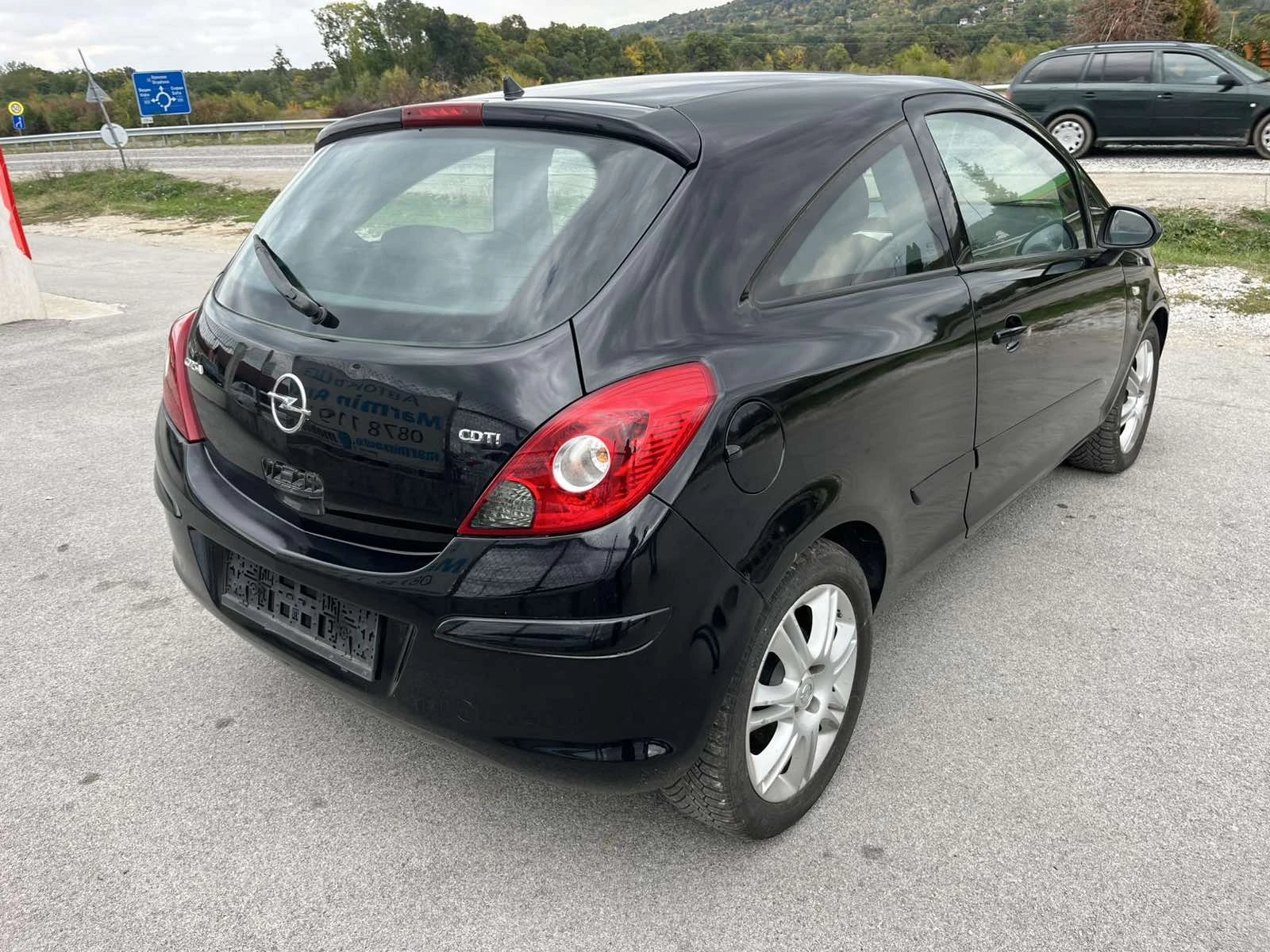 Opel Corsa 1.3CDTI 75кс EURO 4 КЛИМАТИК - изображение 4