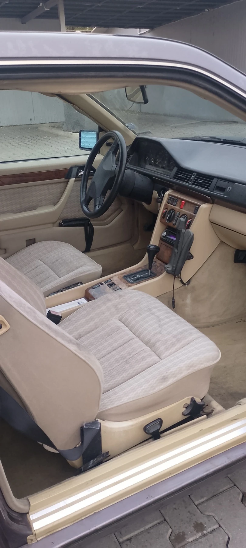 Mercedes-Benz 124  - изображение 5