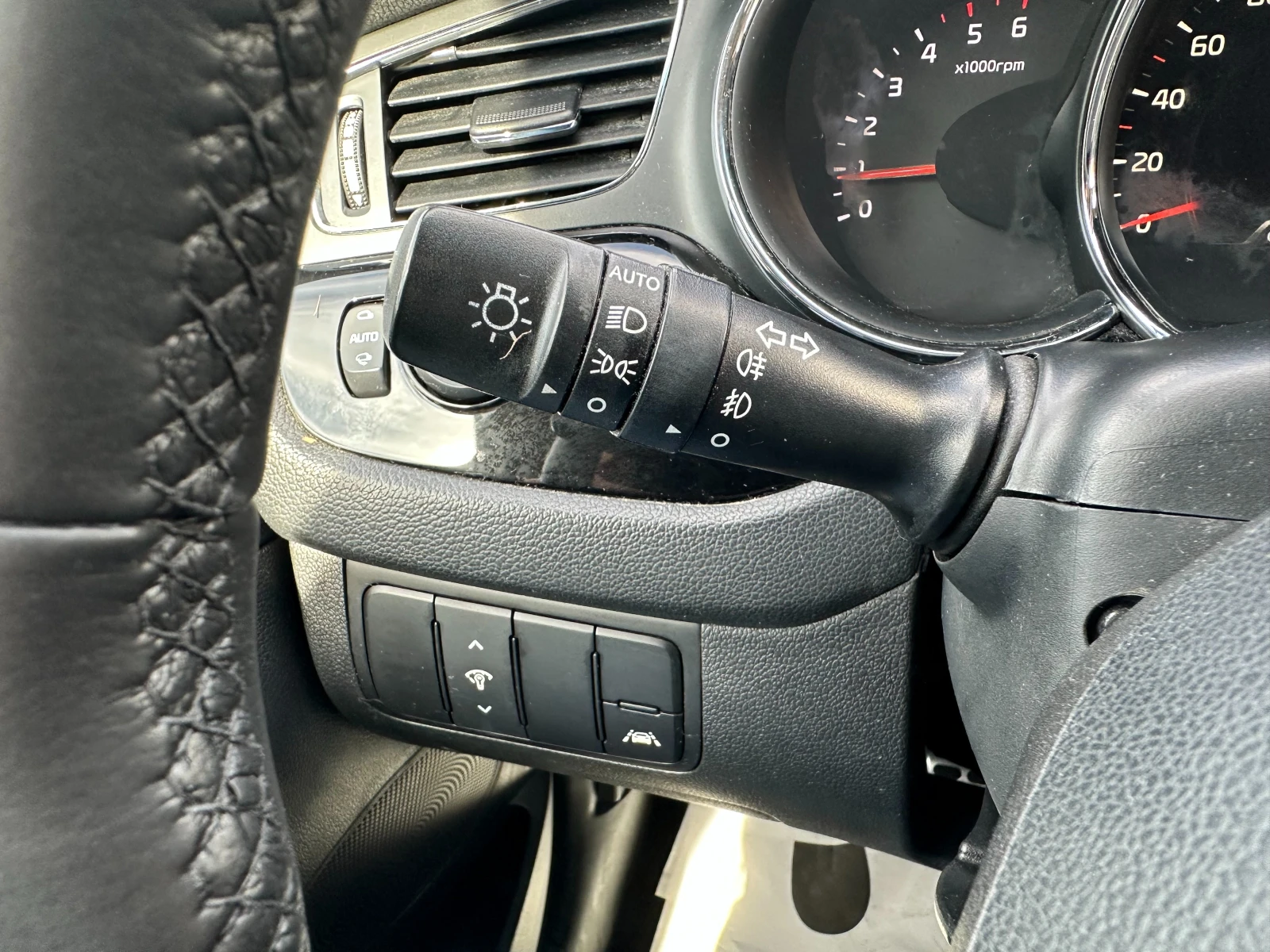 Kia Ceed 1.6d 110 ..  | Mobile.bg   15