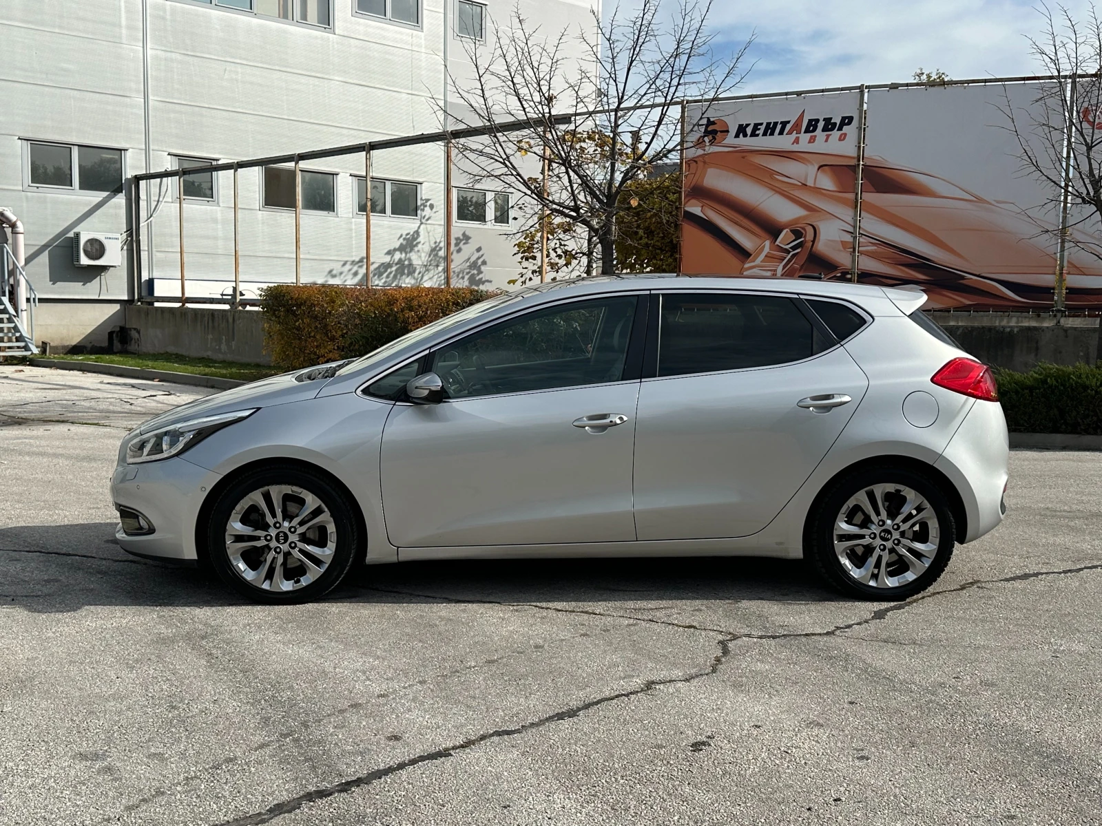 Kia Ceed 1.6d 110 ..  | Mobile.bg   2