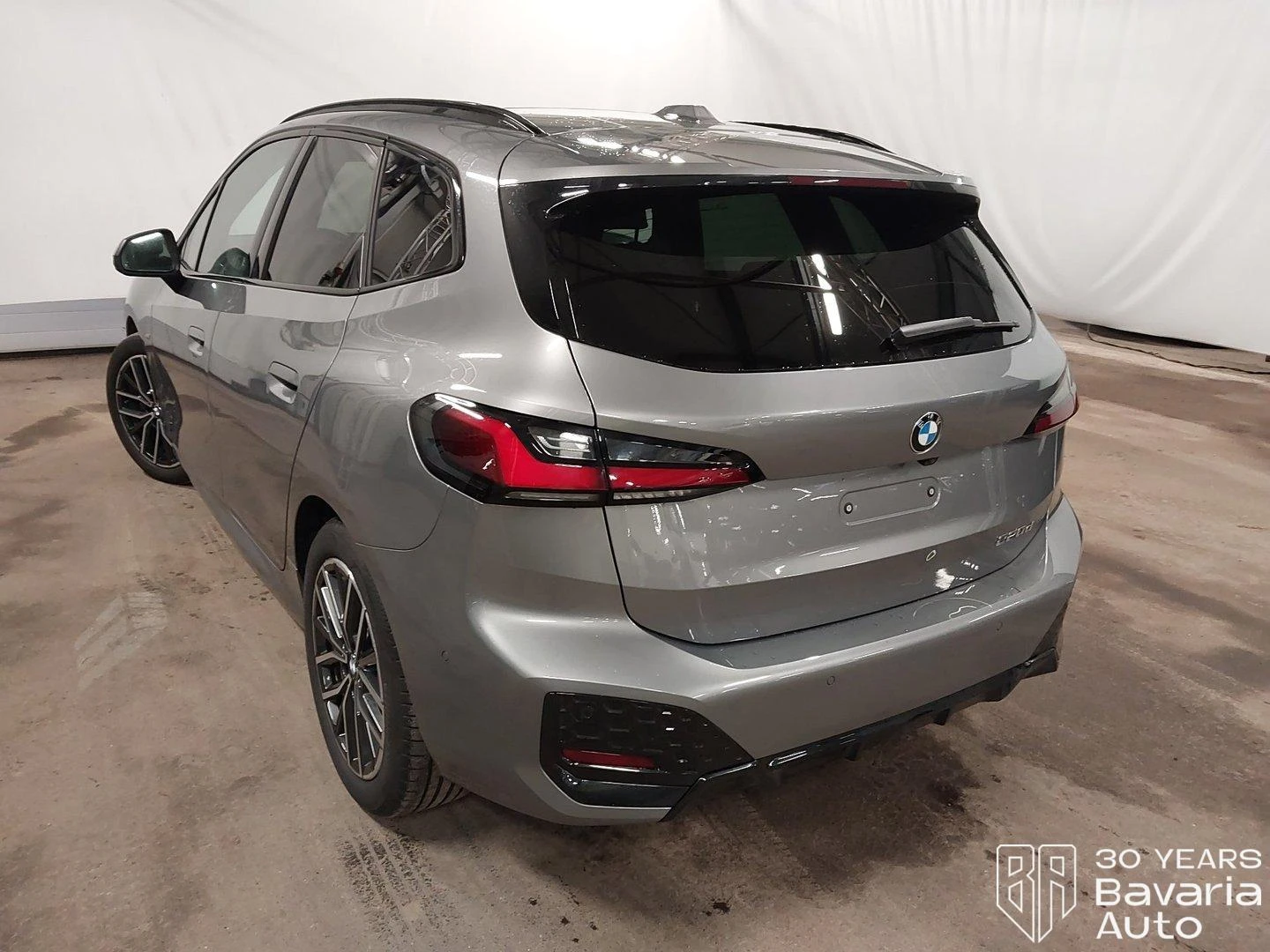 BMW 220 d Active Tourer M Sport Paket Sportautomatic - изображение 2