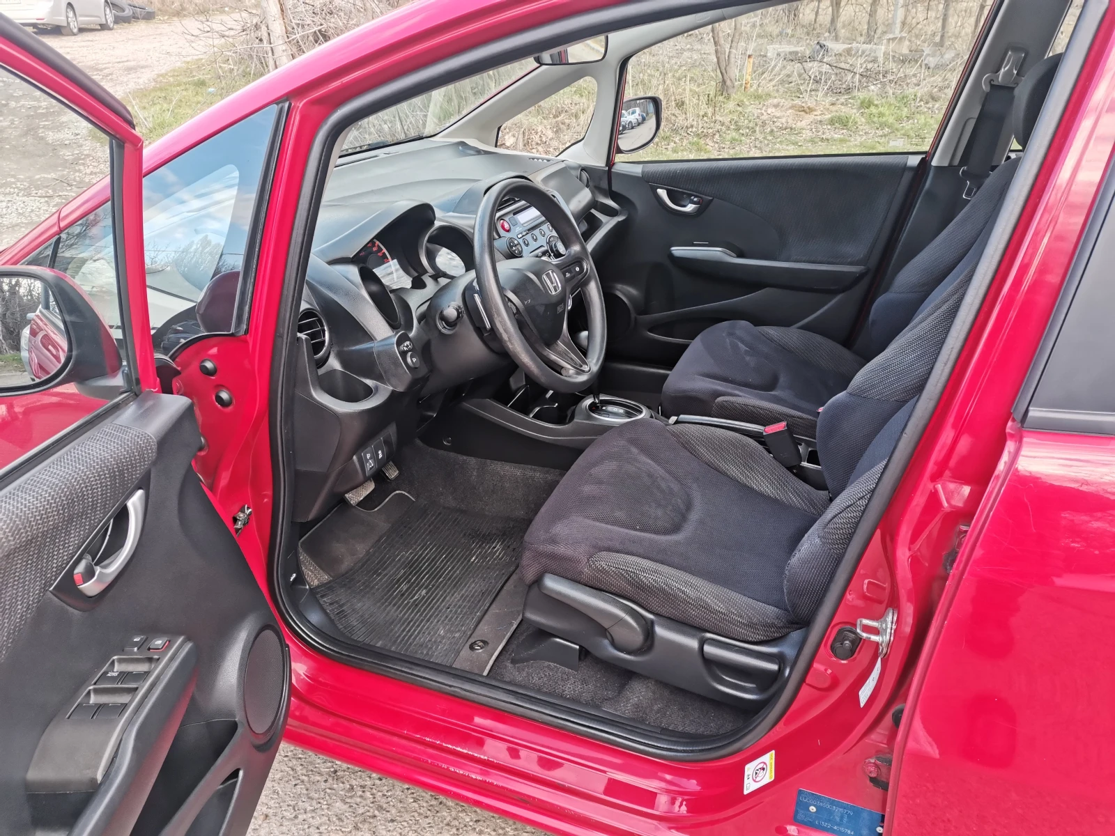 Honda Jazz 1.4i-VTEC, снимка 9 - Автомобили и джипове - 54271685