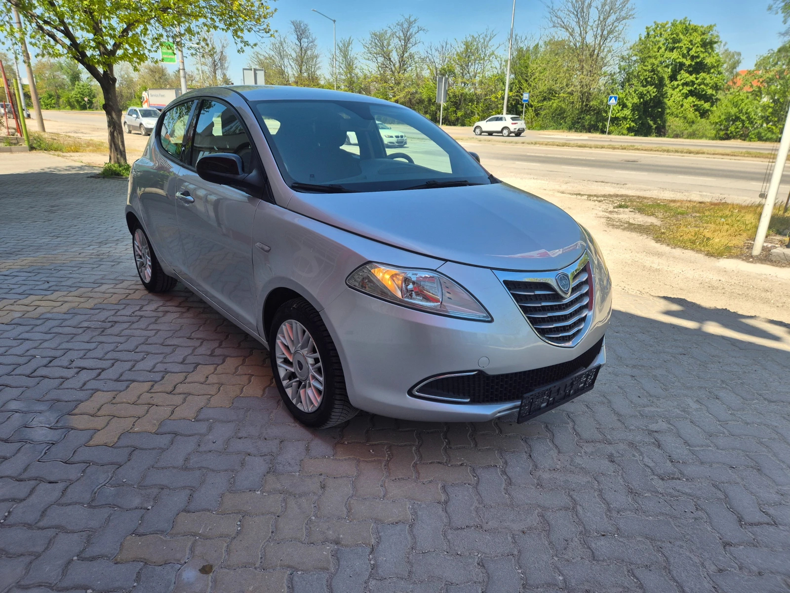 Lancia Ypsilon 1.2i 69k.s.GAS