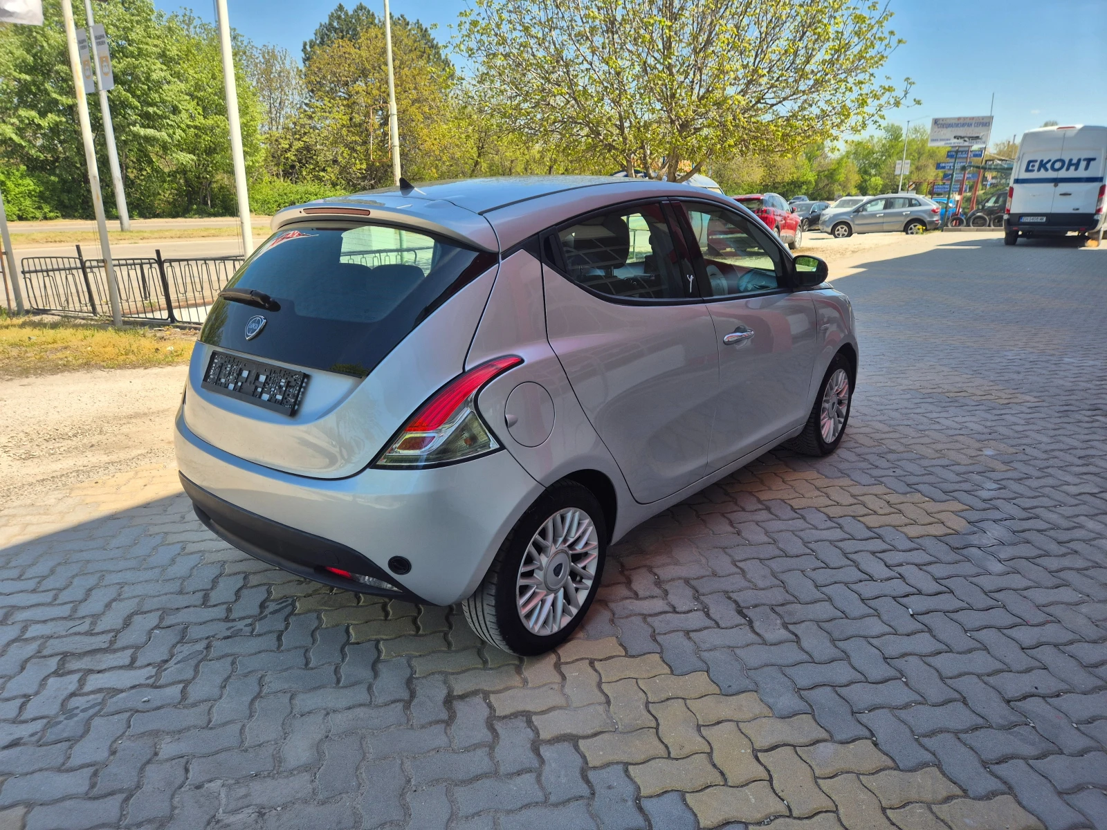 Lancia Ypsilon 1.2i 69k.s.GAS, снимка 7 - Автомобили и джипове - 54311376