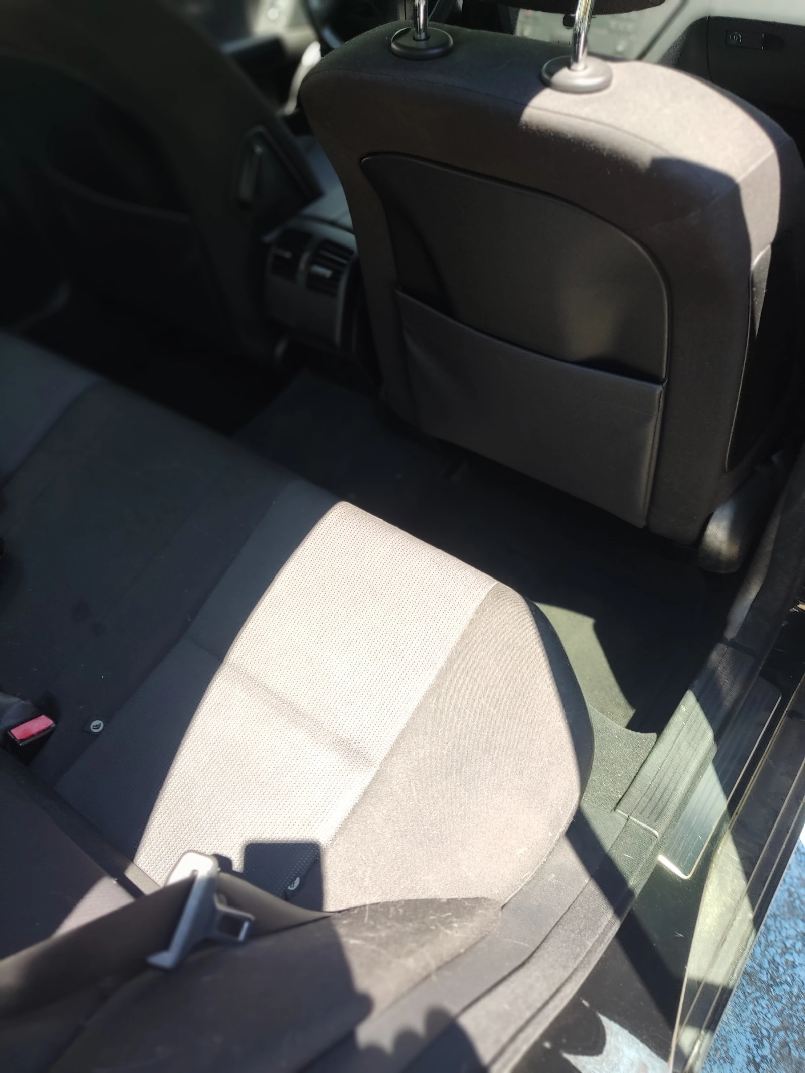 Mercedes-Benz C 220, снимка 9 - Автомобили и джипове - 54596151