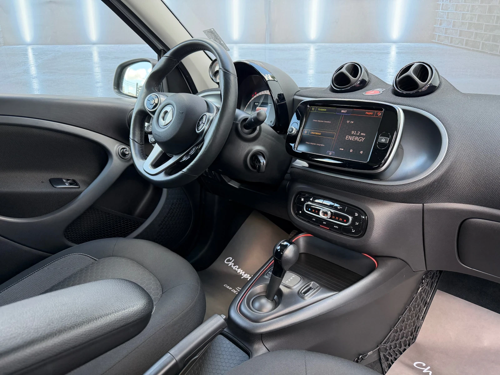 Smart Forfour, снимка 9 - Автомобили и джипове - 54596025