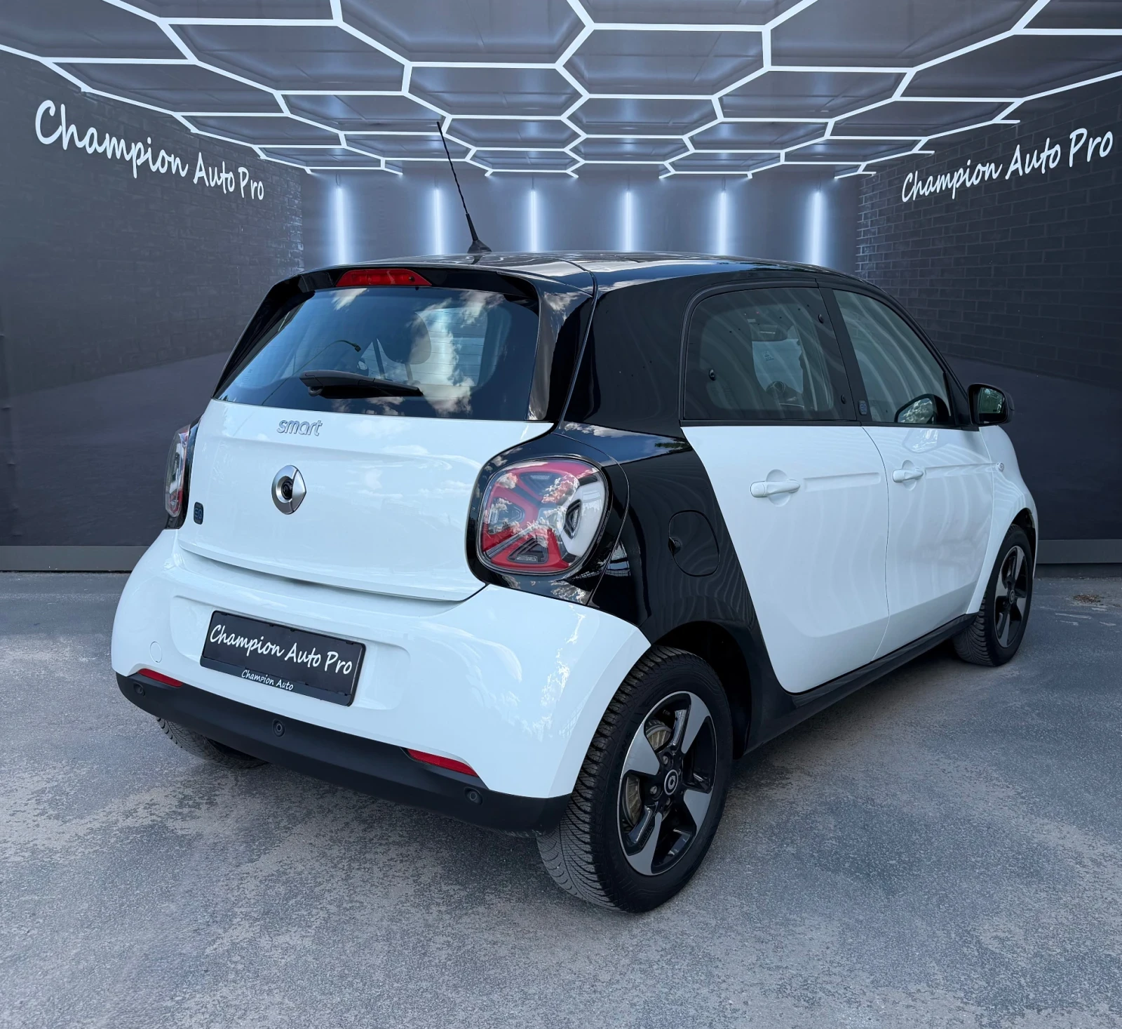 Smart Forfour, снимка 6 - Автомобили и джипове - 54596025