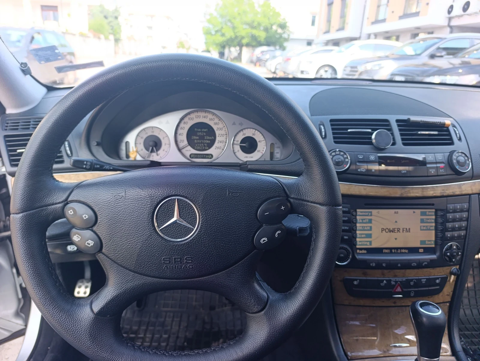 Mercedes-Benz E 280 Avantgarde 7G-tronic, снимка 9 - Автомобили и джипове - 54645528