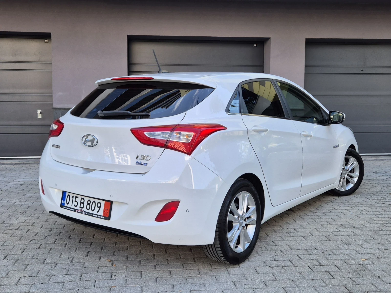 Hyundai I30 1.6Crdi#Navi#, снимка 4 - Автомобили и джипове - 55409099