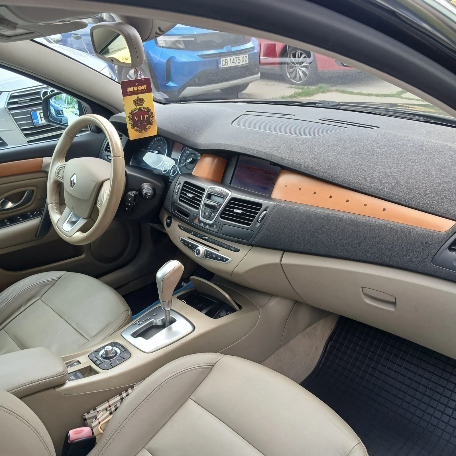 Renault Laguna АВТОМАТИК , снимка 10 - Автомобили и джипове - 55538578