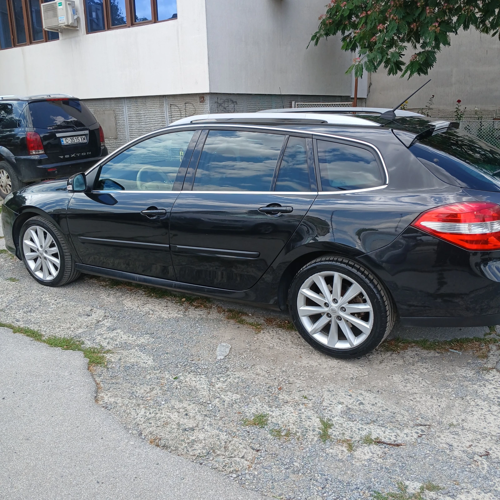 Renault Laguna АВТОМАТИК , снимка 3 - Автомобили и джипове - 55538578