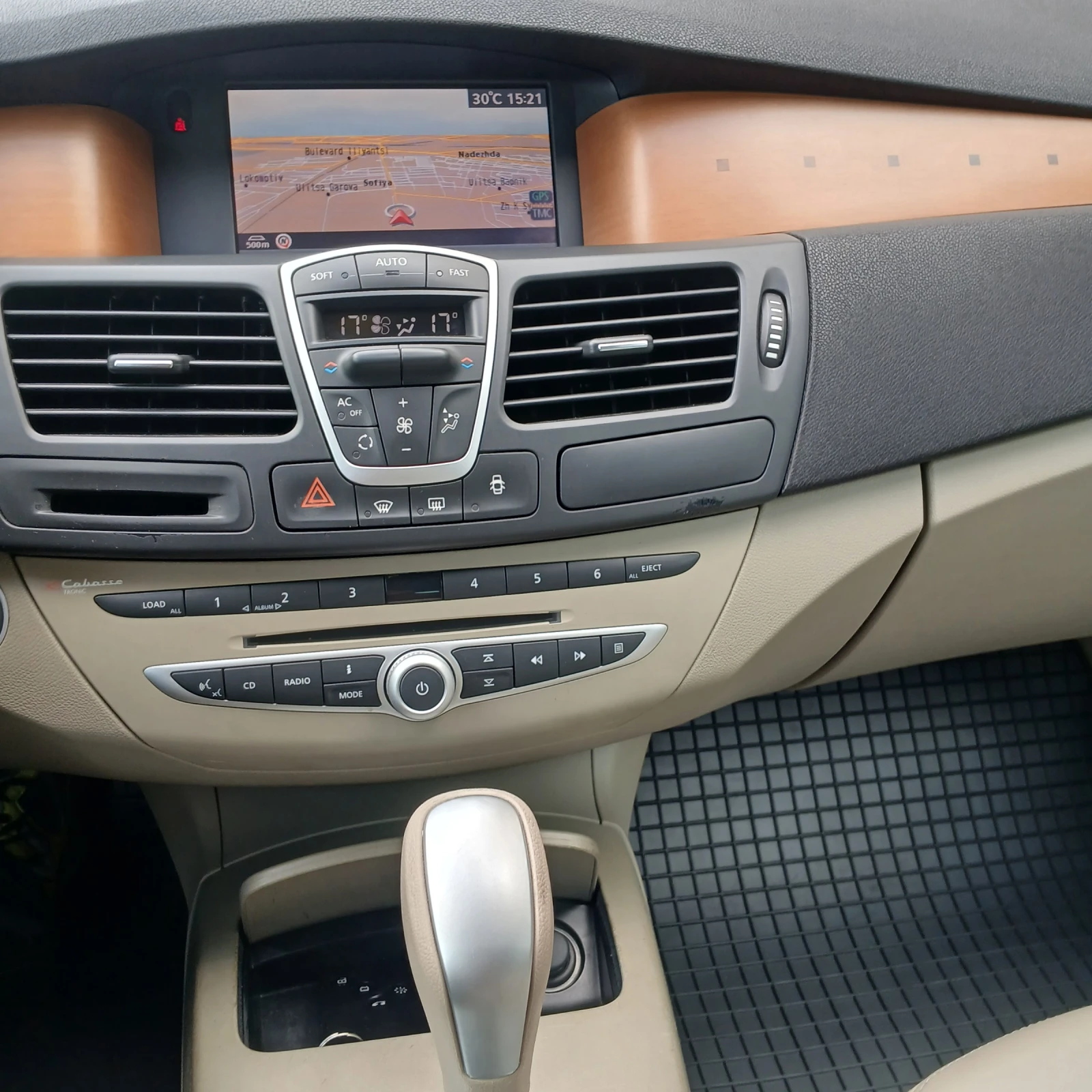 Renault Laguna АВТОМАТИК , снимка 12 - Автомобили и джипове - 55538578