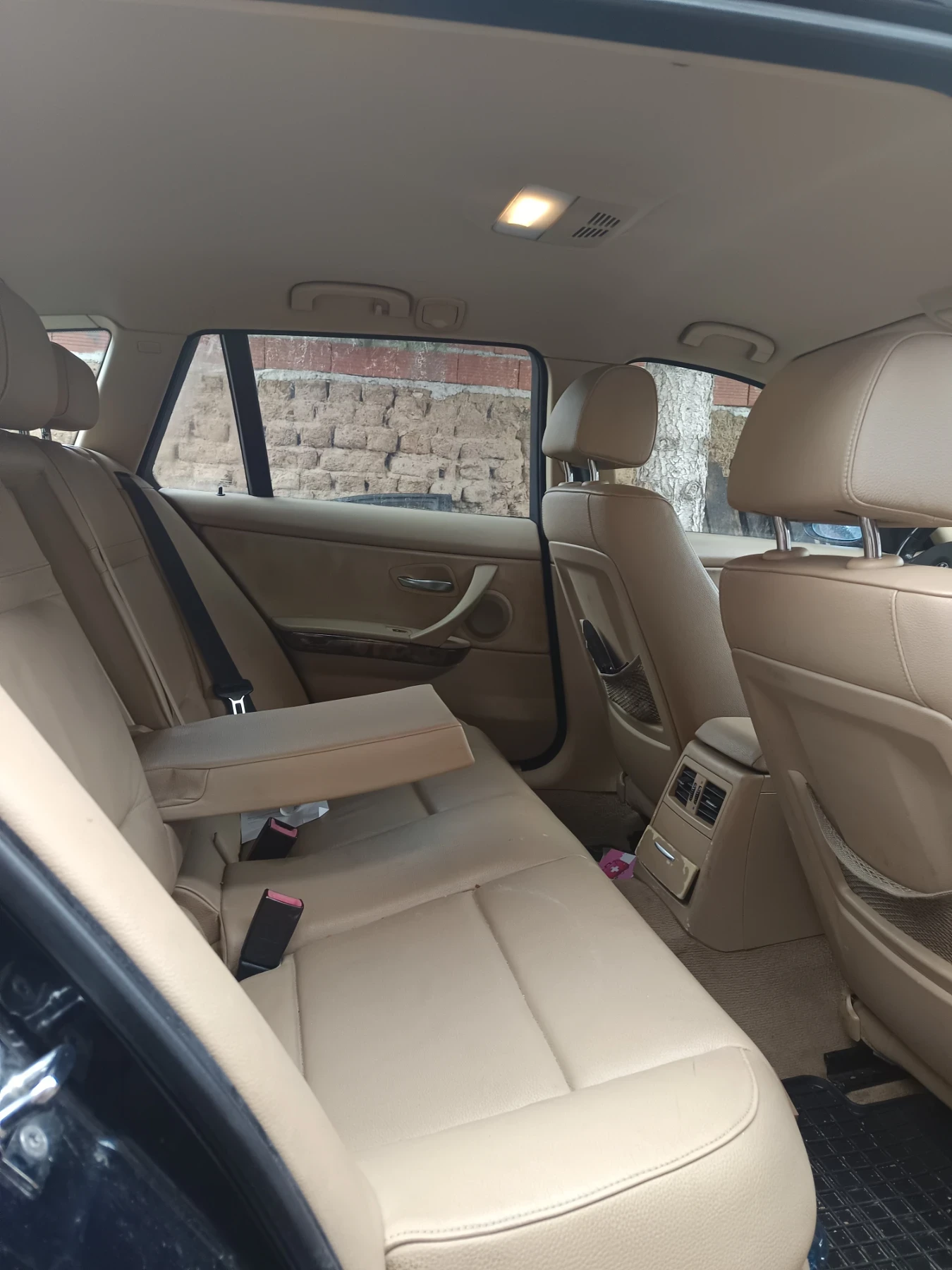 BMW 320 Е91, снимка 6 - Автомобили и джипове - 55701835