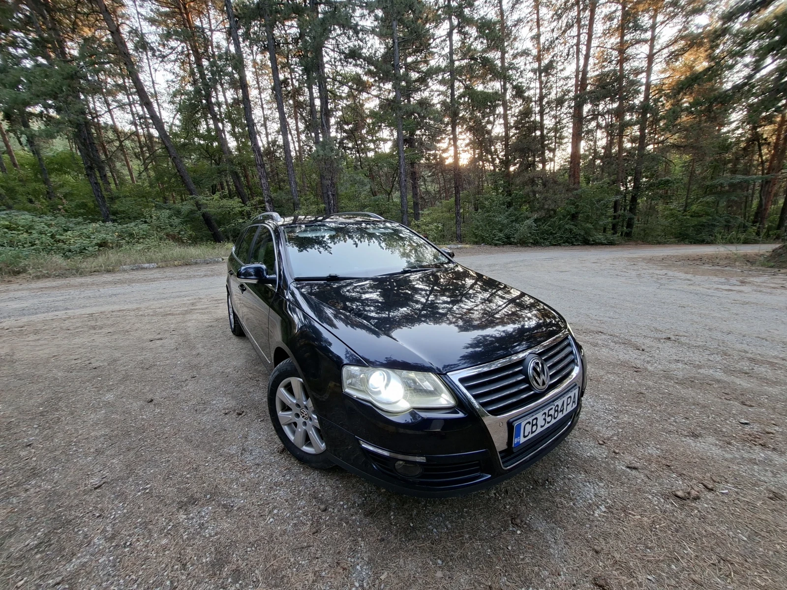 VW Passat 2.0 TDI, снимка 5 - Автомобили и джипове - 55742930