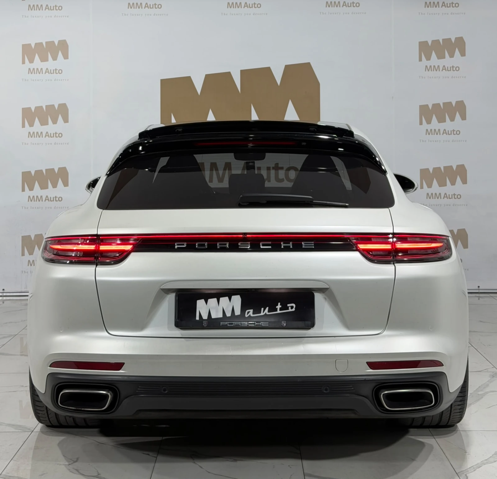 Porsche Panamera 4 E-Hybrid* Sport Turismo* BOSE* Chrono* Pano, снимка 5 - Автомобили и джипове - 56007321