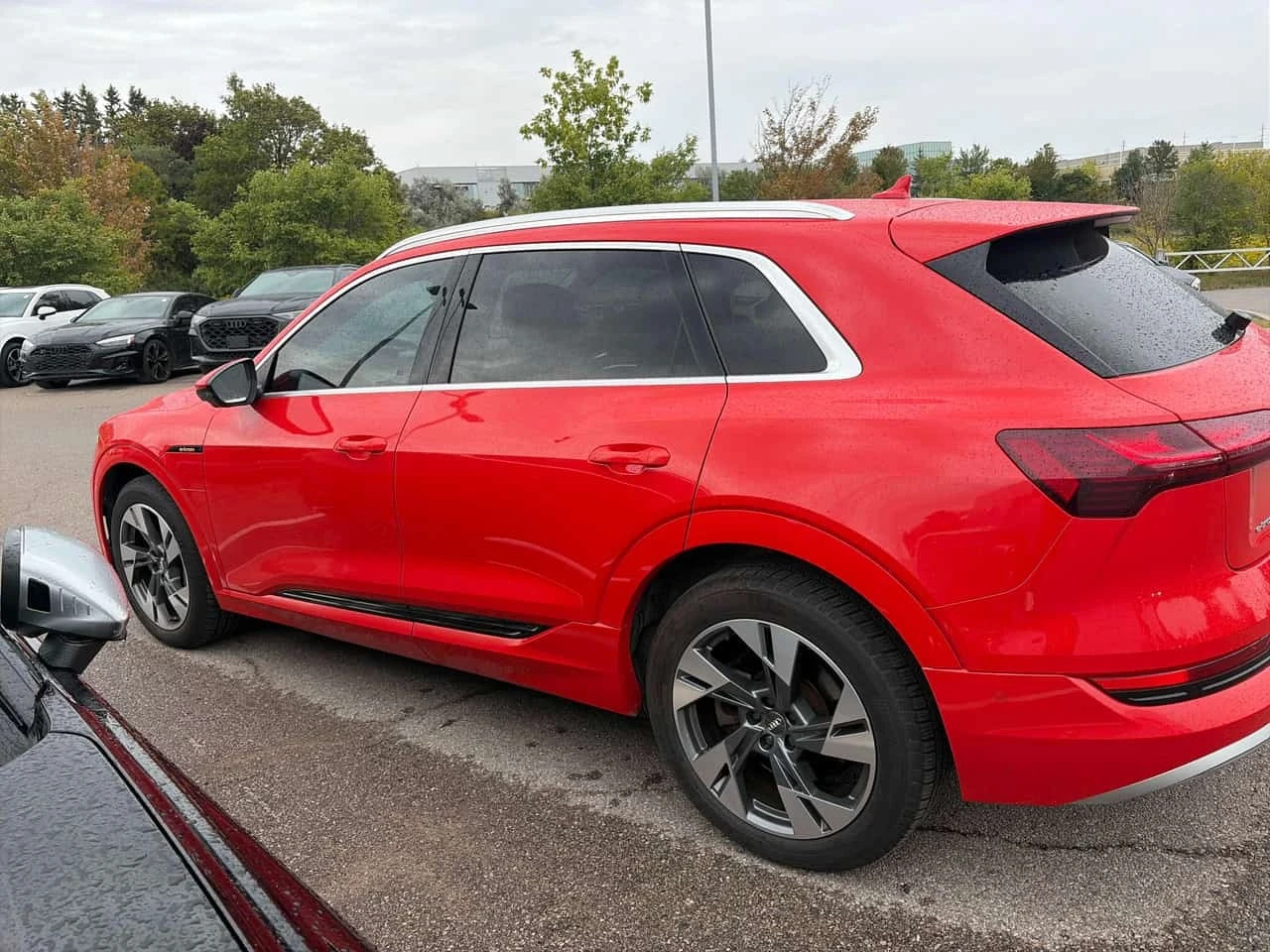 Audi E-Tron * Technik * АВТОКРЕДИТ * ГЛАВНО ПРЕДСТАВИТЕЛСТВО, снимка 3 - Автомобили и джипове - 56266722