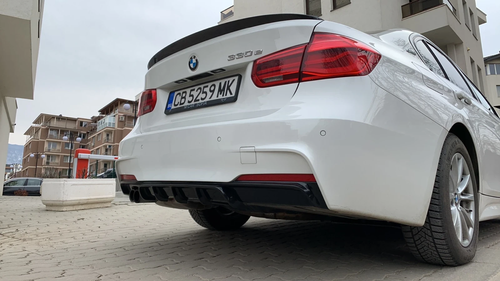 BMW 330 e iPerformance M, снимка 5 - Автомобили и джипове - 56538212