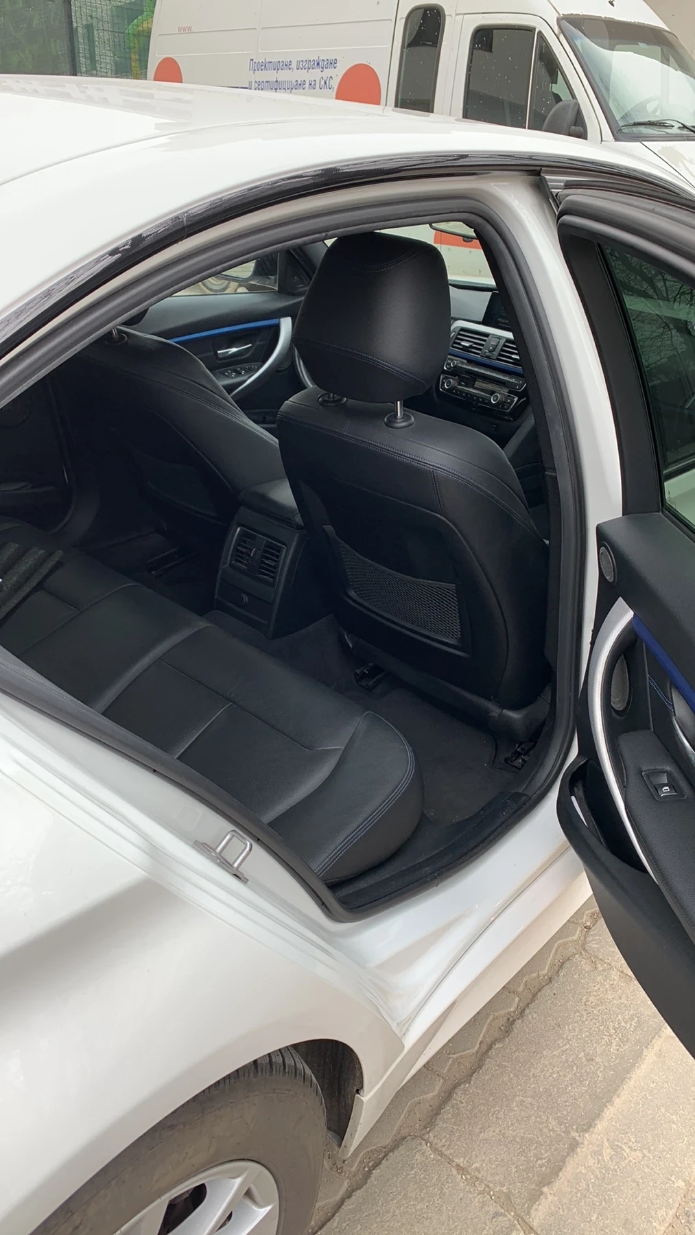 BMW 330 e iPerformance M, снимка 7 - Автомобили и джипове - 56538212