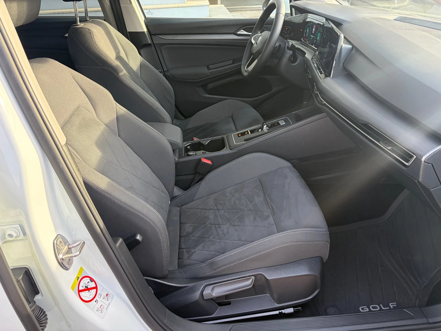 VW Golf, снимка 6 - Автомобили и джипове - 56633678