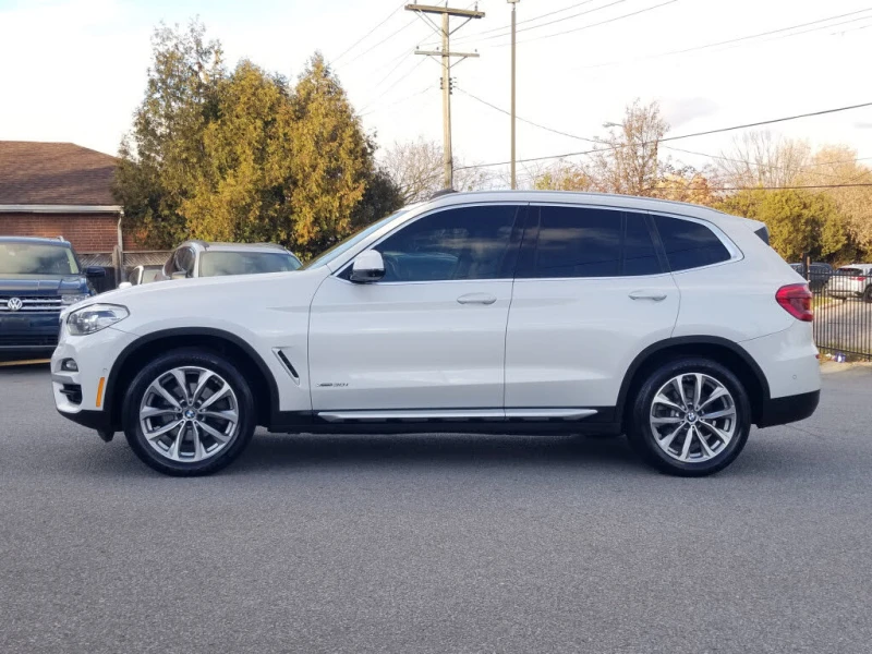 BMW X3 DISTRONIC* PANO* LANE* HUD* ЩОРИ* AMBIENT* FULL MA, снимка 3 - Автомобили и джипове - 53285866
