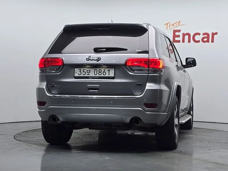 Jeep Cherokee 3.0 Diesel Overland| 240к.с.| ВКЛ.ТЕХНОТЕСТ, снимка 4 - Автомобили и джипове - 55644229