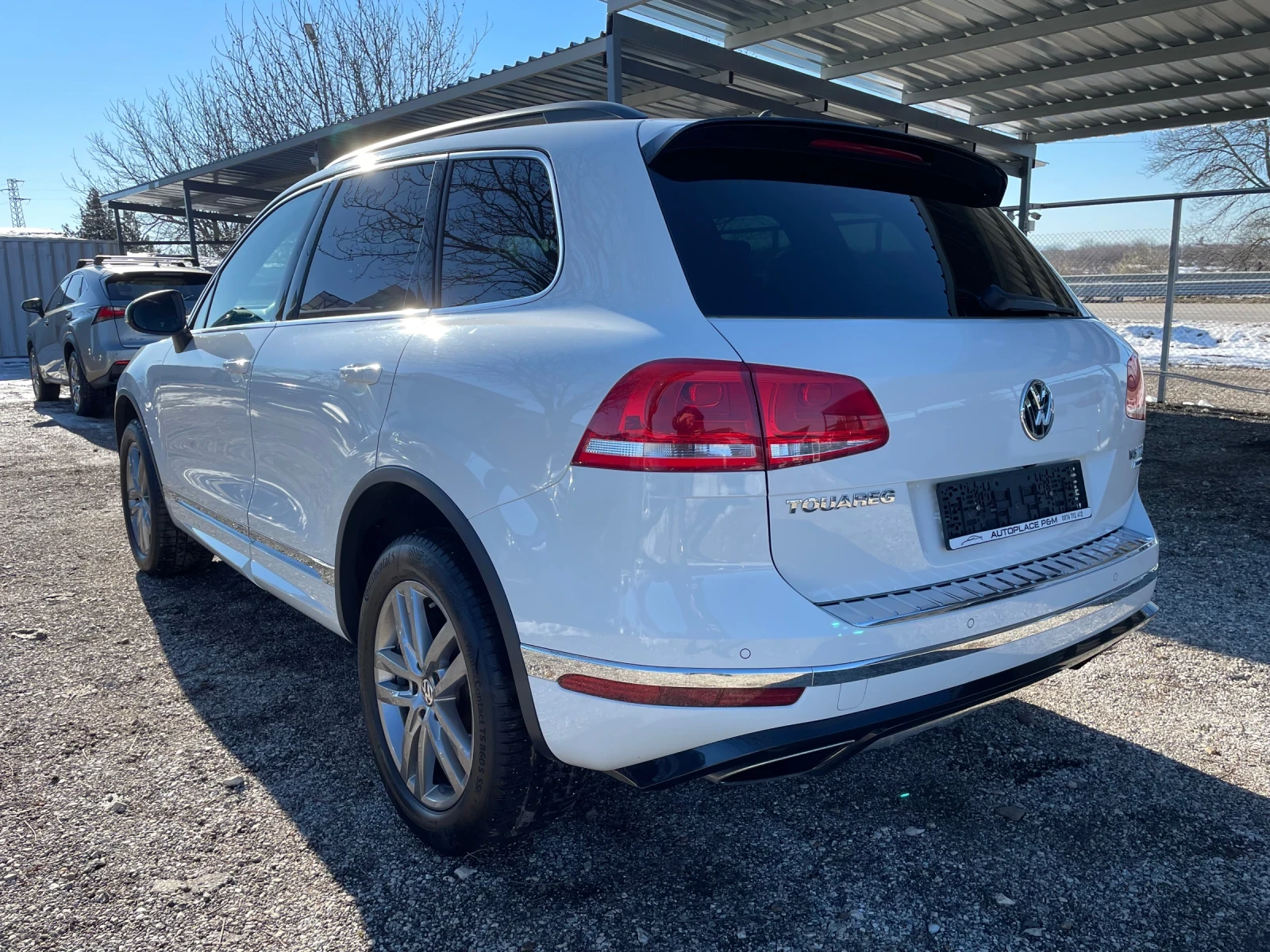 VW Touareg Facelift/R Line/Navi/Camera/262к.с - изображение 7