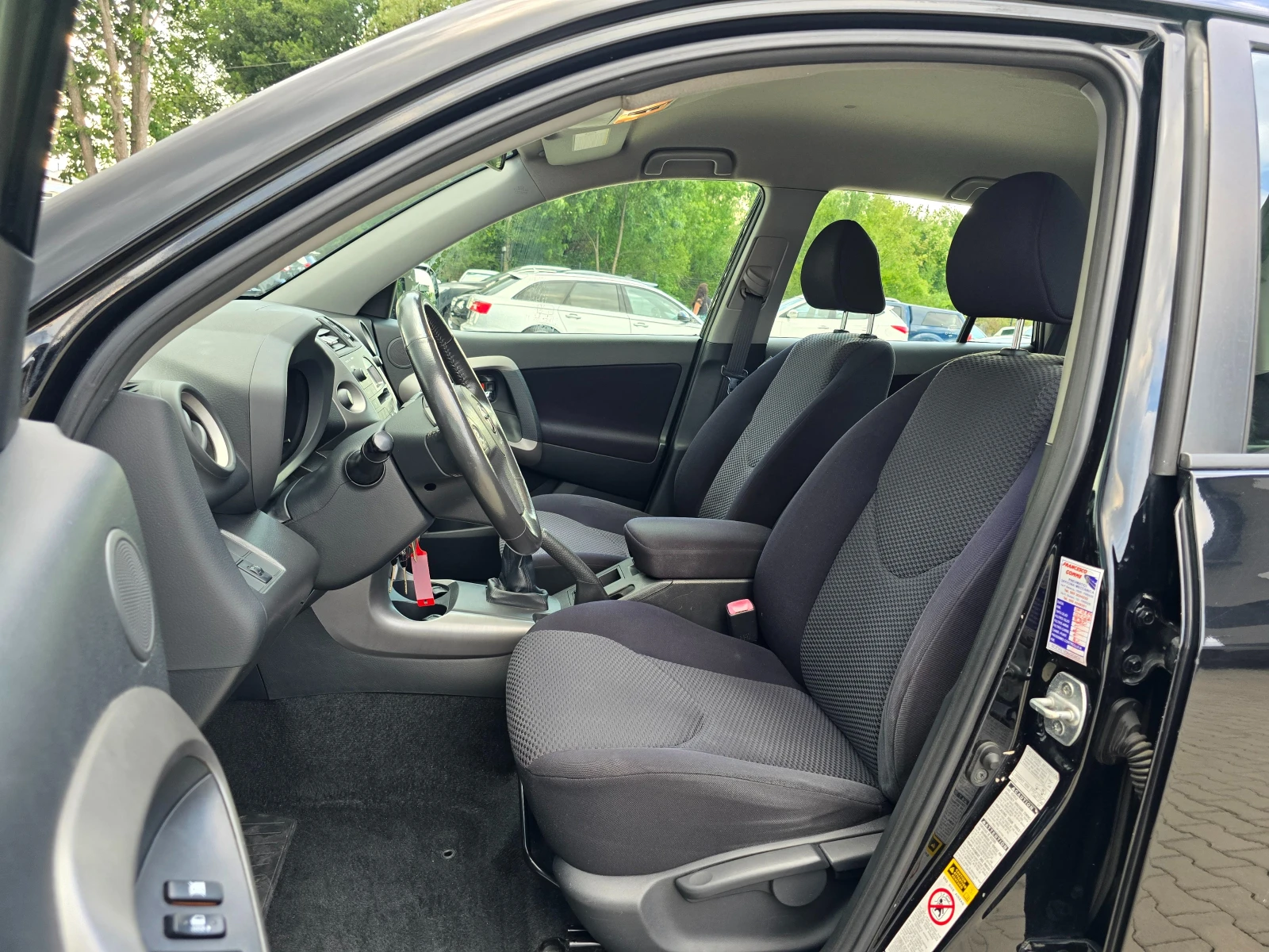 Toyota Rav4 2.2 D4D, 136к.с., 6 ск., Само 134853км.! - изображение 8