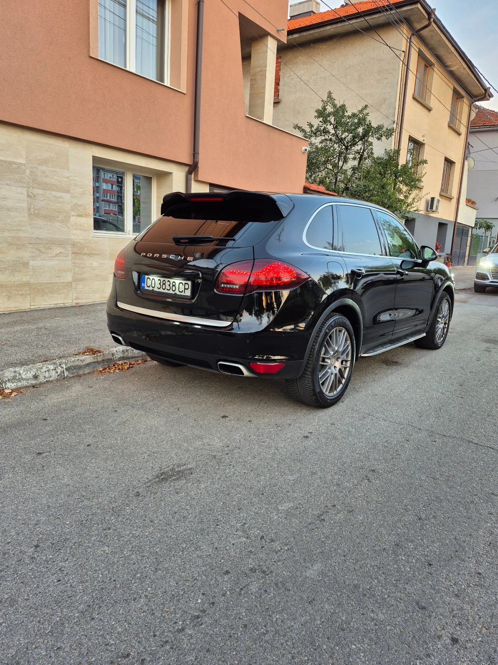 Porsche Cayenne 3.0 - изображение 6